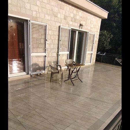 Guesthouse Nikoleta 2 Kotor Luaran gambar