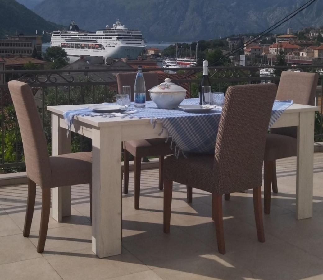 Guesthouse Nikoleta 2 Kotor Luaran gambar