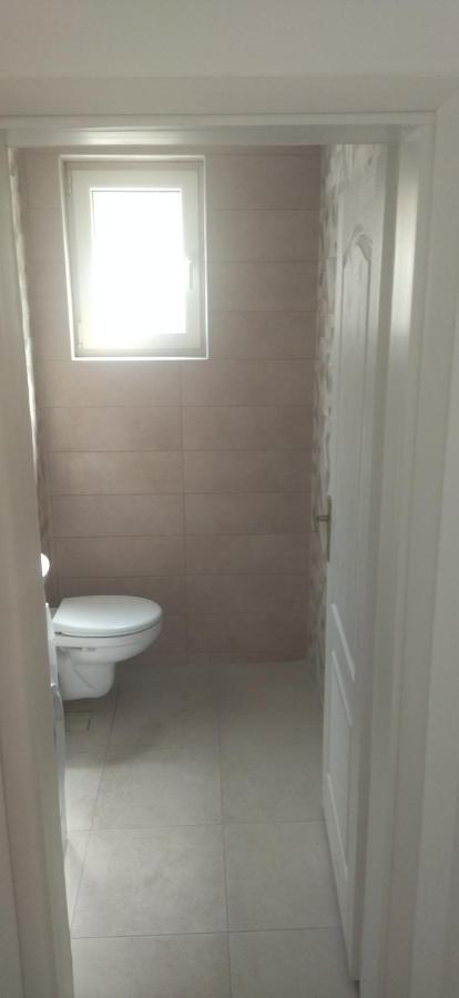 Guesthouse Nikoleta 2 Kotor Luaran gambar